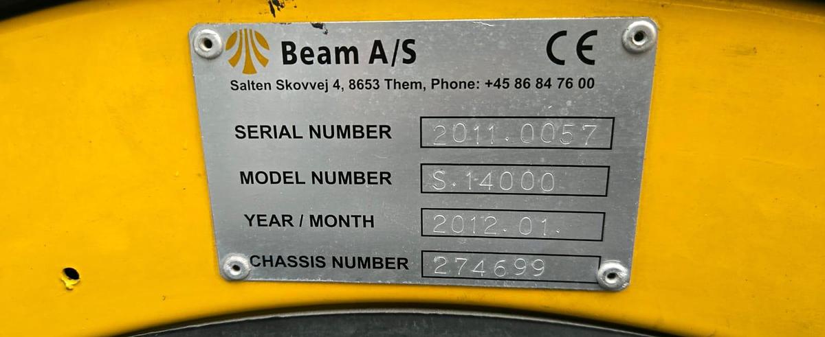 D'occasion Runway Sweeper John Beam 14000 on Scania Chassis