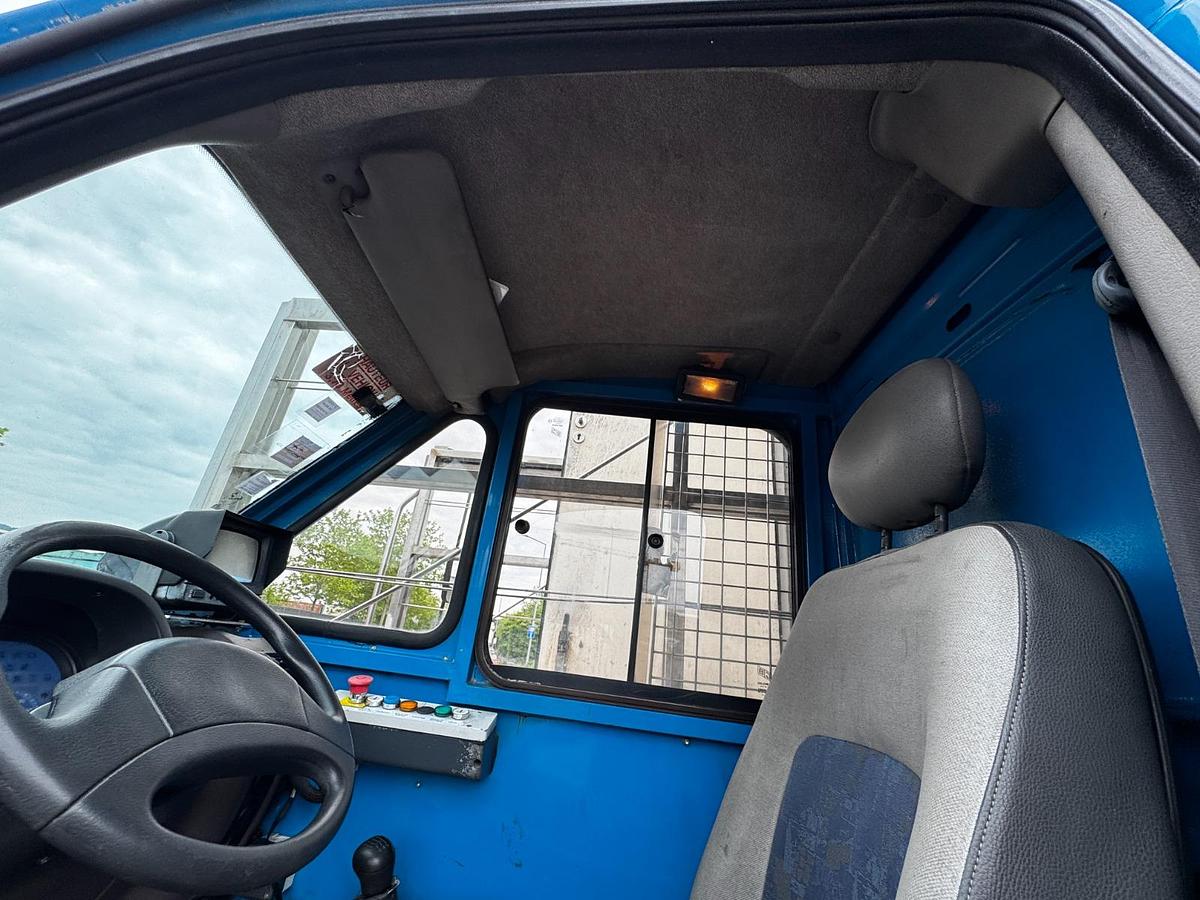D'occasion 2001 SOVAM CT15 RENAULT MIDLINER