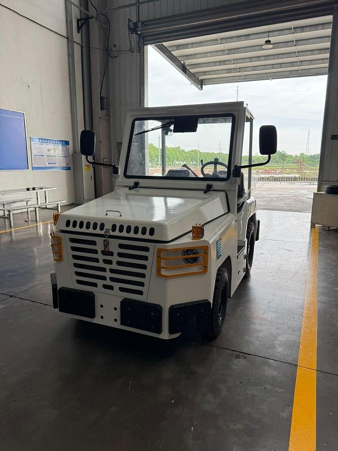 2026 New Baggage tractor AirBusiness Diesel Tractor