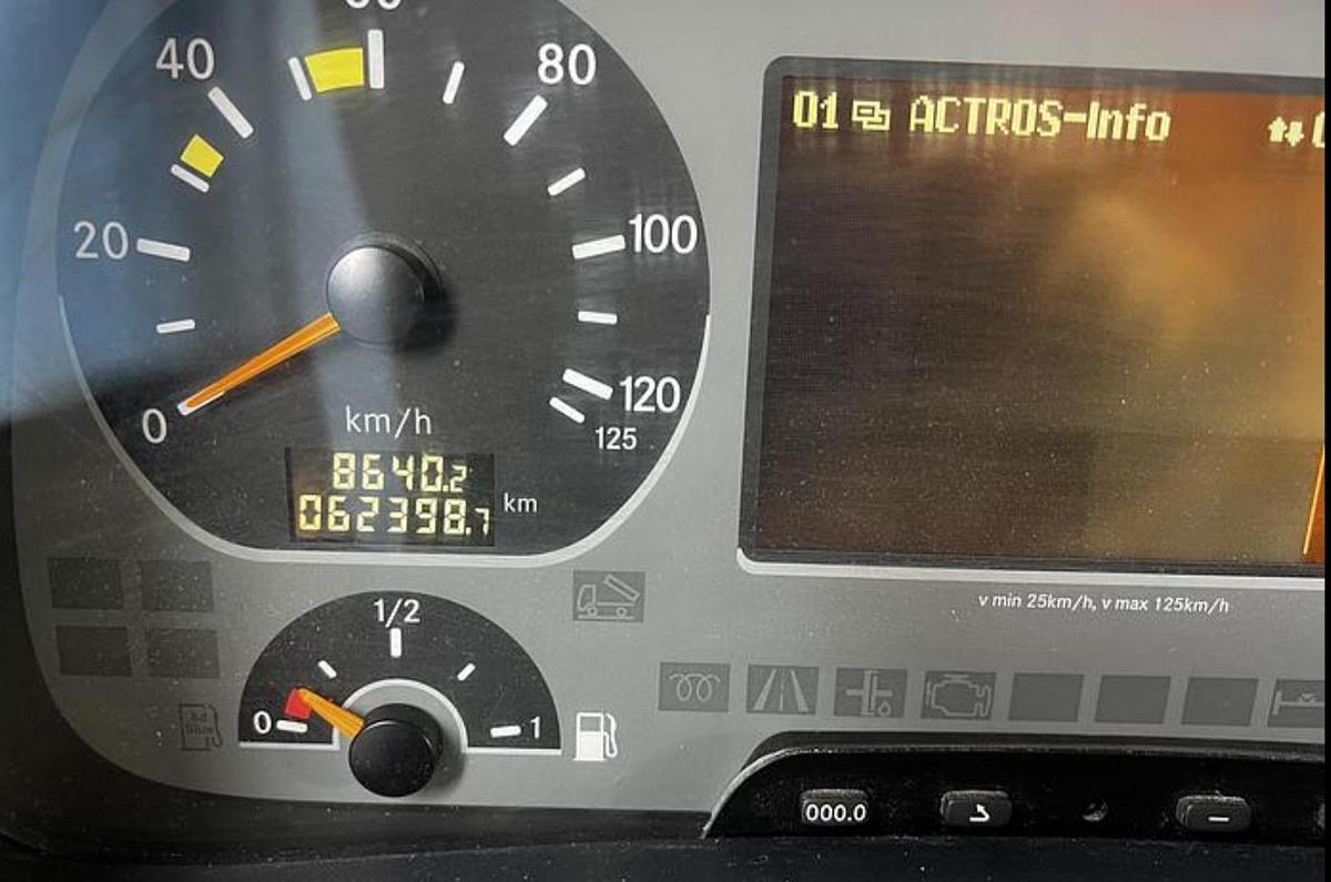 D'occasion 2006 Bucher STKF 9500