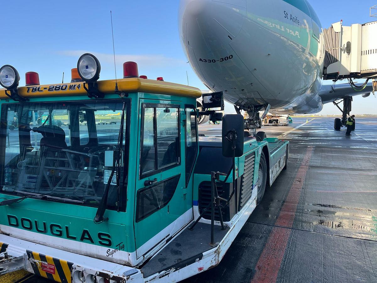 D'occasion 2001 AirBusiness GSE - Douglas TBL280