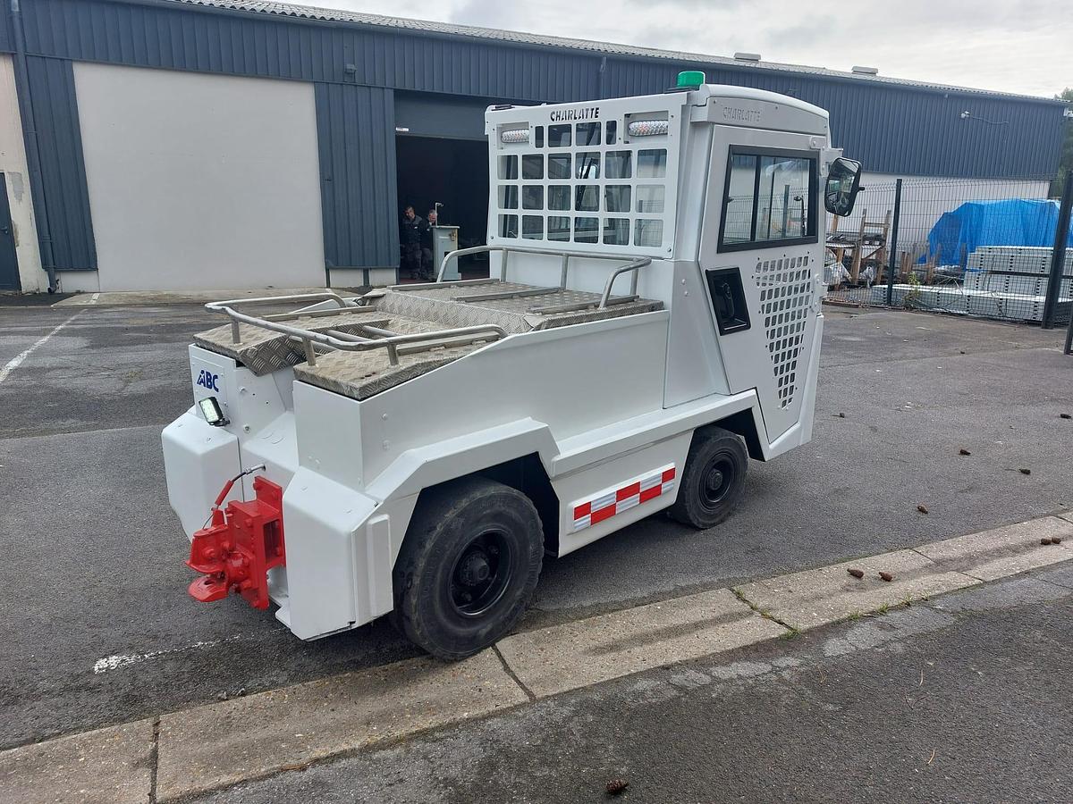 D'occasion Tracteur à bagages Charlatte TE135