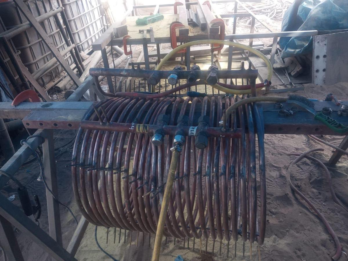 Reacondicionado Cuerpo  de Horno de Inducción de 1000 kilos