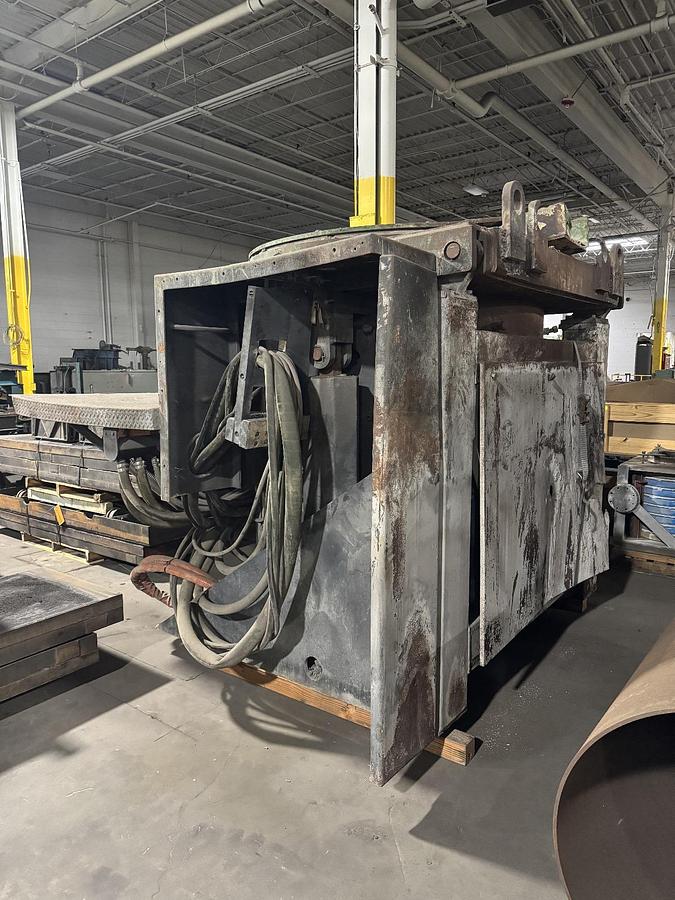 Usado 2001 Inductotherm VIP Power Track