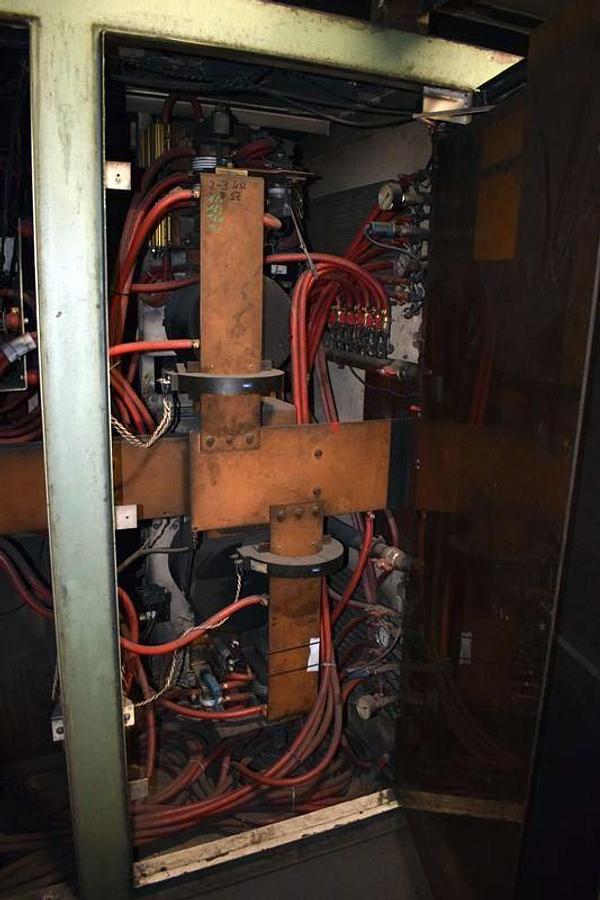 Usado Inductotherm Dual Trak VIP 1500 CR