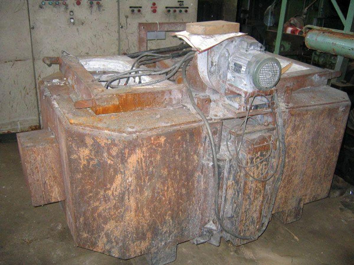 Usado Horno de Inducción de Canal de doble Cámara para Fundir Latón - 1000 kilos