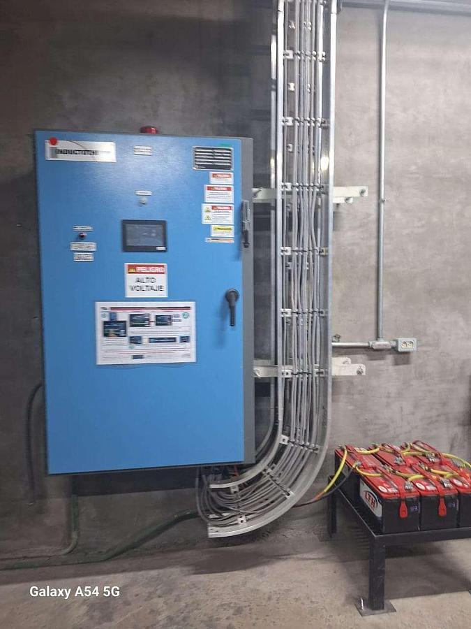 Usado Inductotherm VIP Power Trak 2500 kilos  Ultimo Modelo