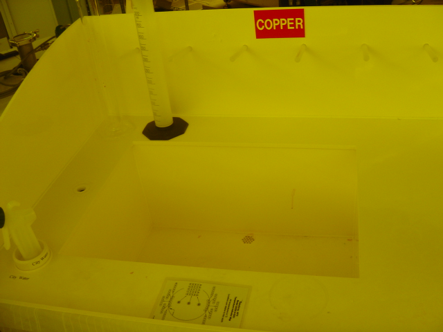 Used Reynoldstech   Plastic Slop Sink (2)