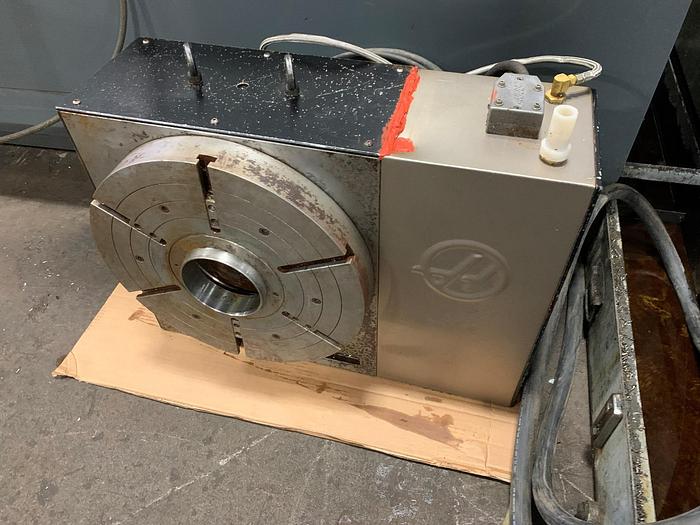 Used 64"X, 32"Y, 30"Z, HAAS, VF-6/40, 2017, CNC VERTICAL MACHINING CENTER