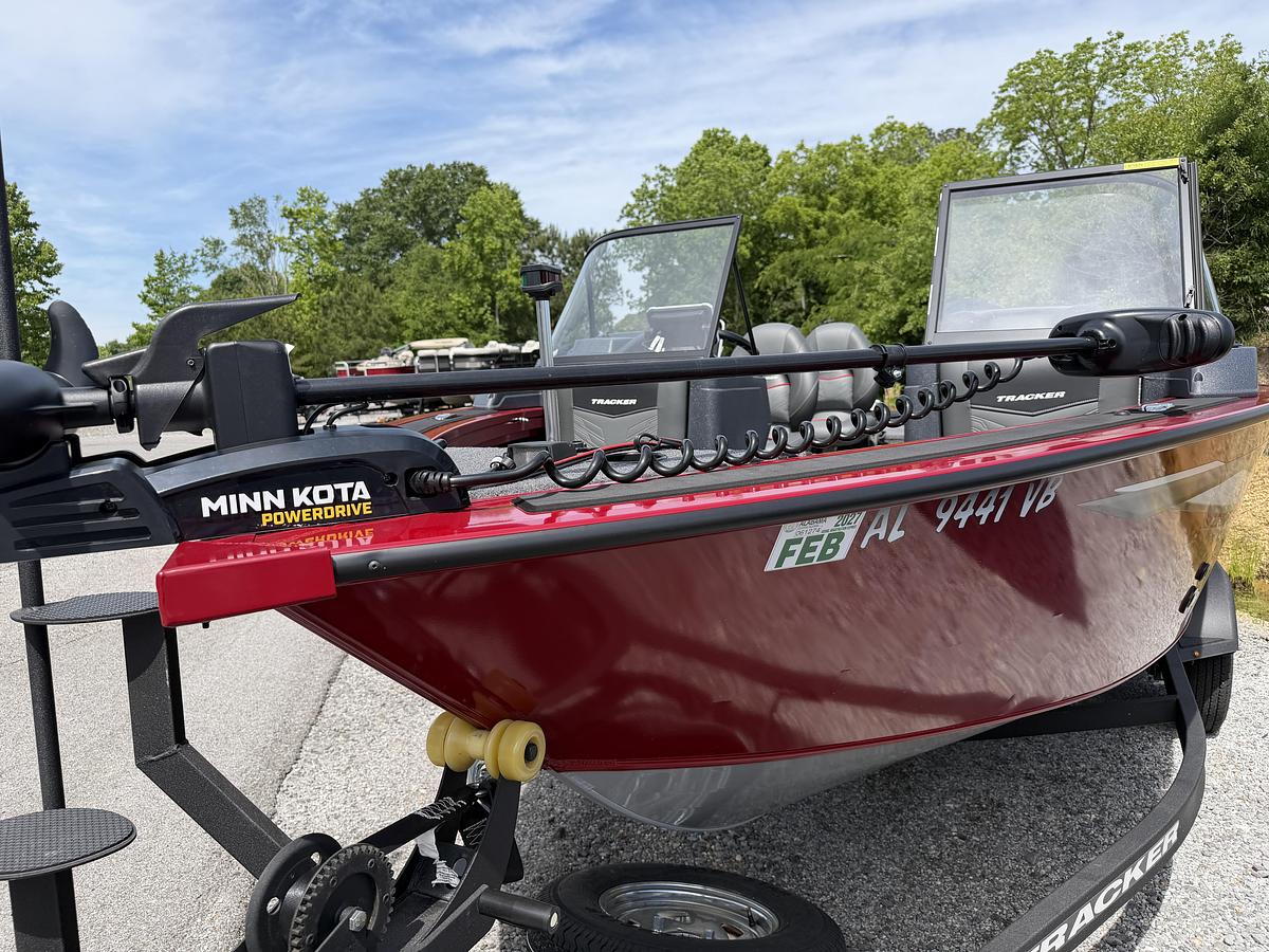 Used 2025 Tracker Targa 18