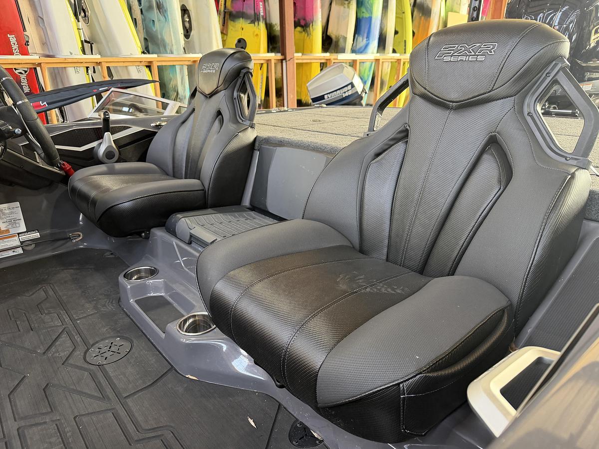 Used 2025 Skeeter FX20LE