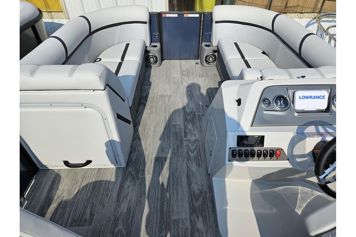2024 Crest Pontoons Classic LX 220 SLC CPT