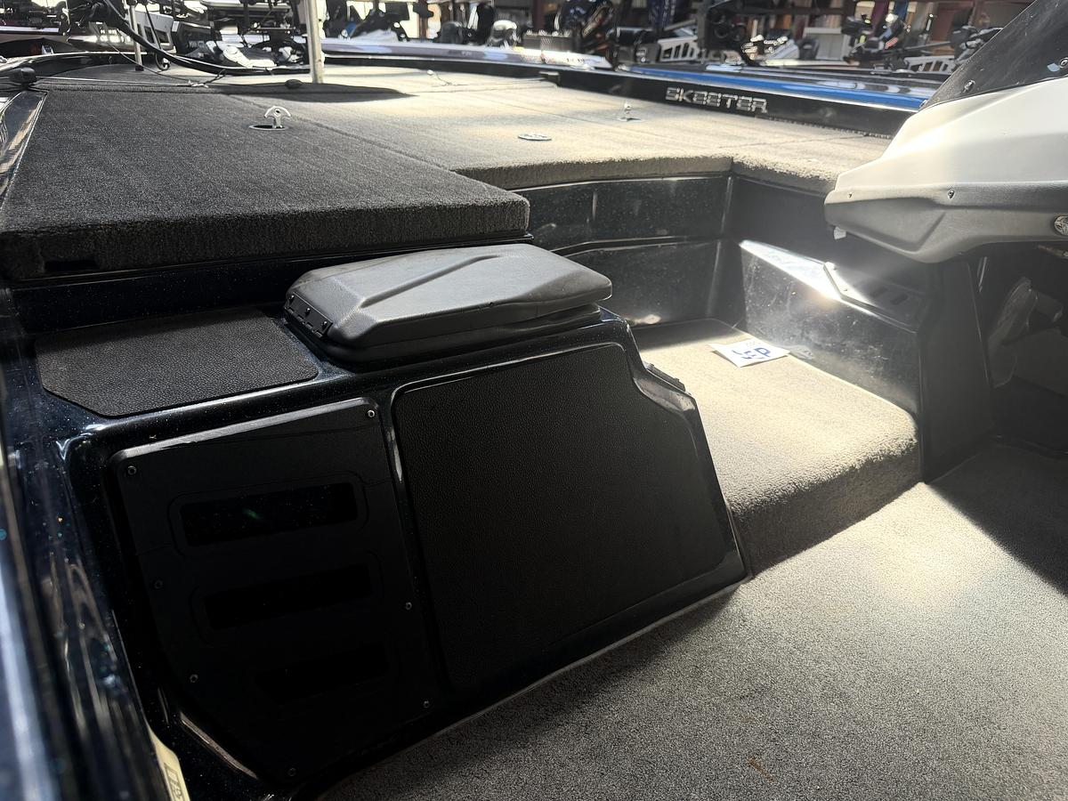 Used 2016 Skeeter ZX250
