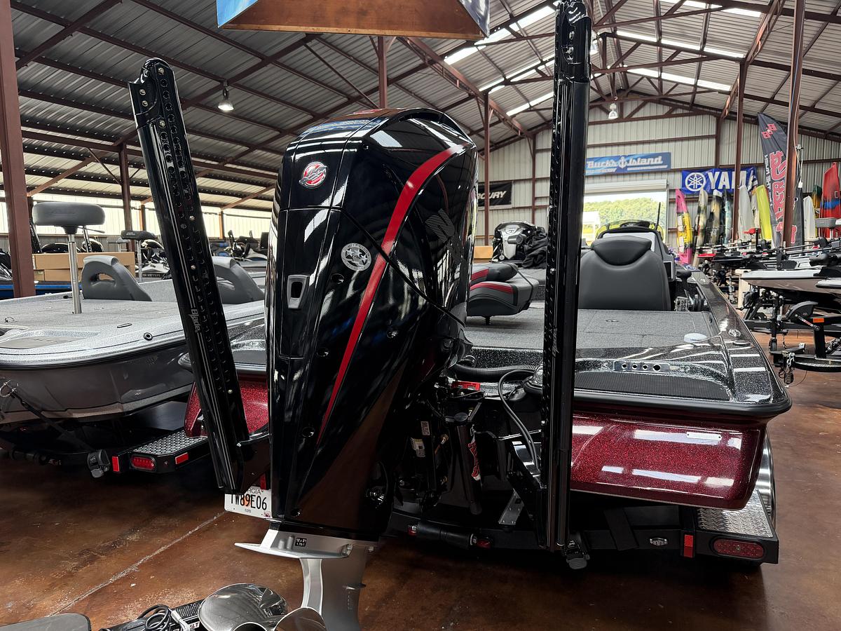 Used 2023 Caymas CX21 Pro