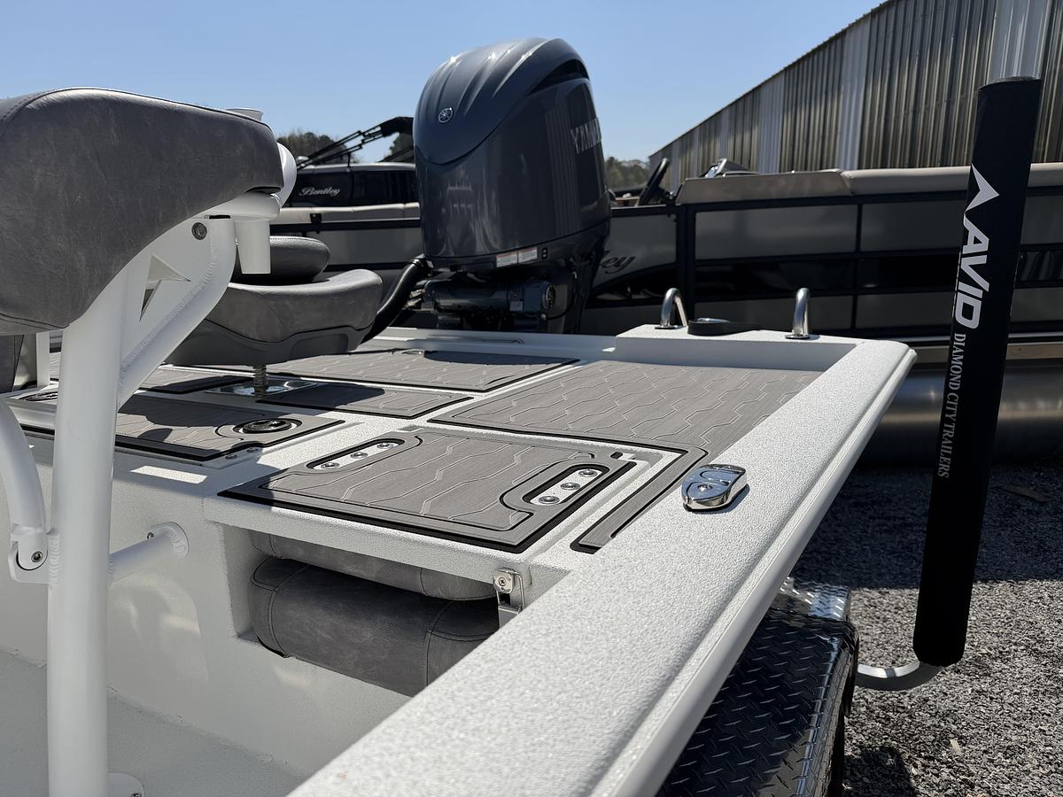 2026 Avid Boats 21FSX