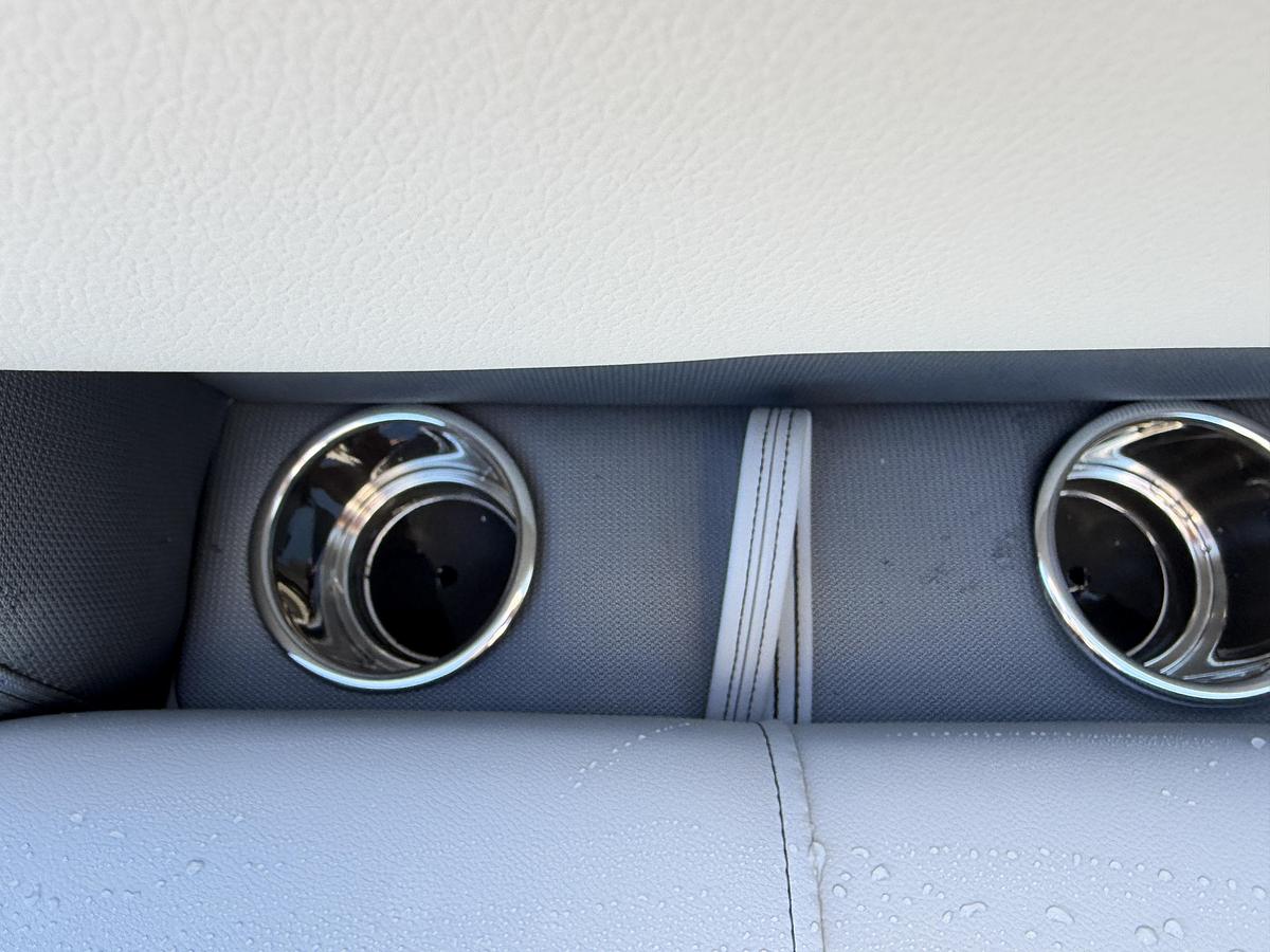 2026 Bentley Pontoons Legacy 200 Cruise