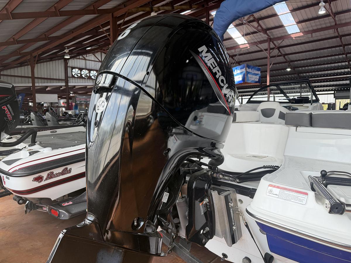 Used 2022 Tahoe 200 MOK