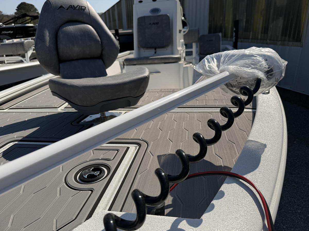 2026 Avid Boats 21FSX