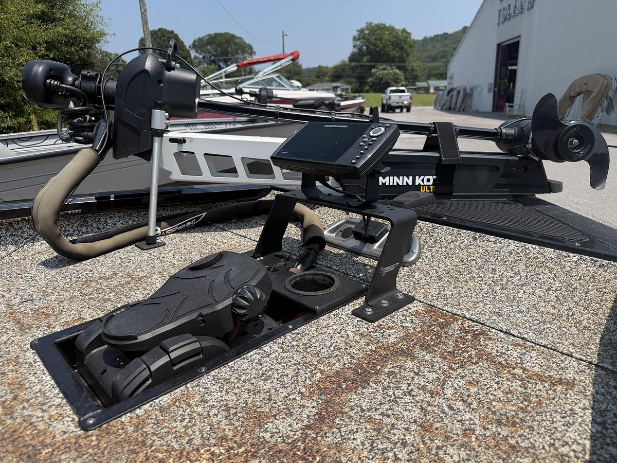 Used 2015 Tracker Pro Team 175 TXW