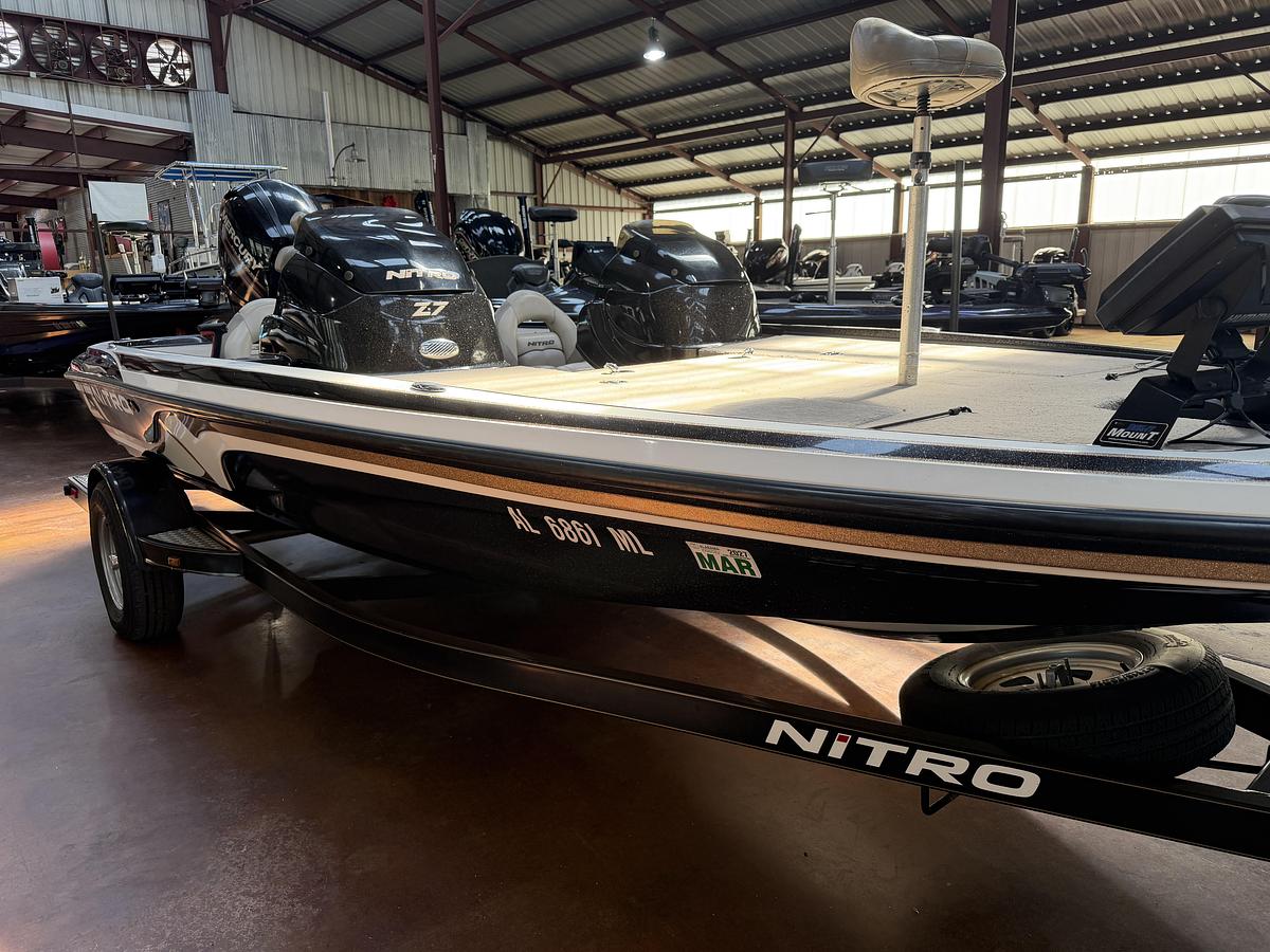 Used 2014 Nitro Z7 DC