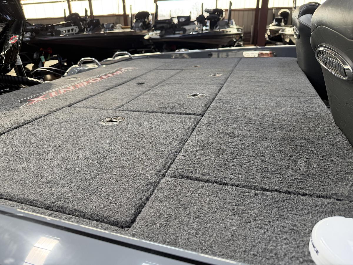 Used 2025 Phoenix 920 Elite