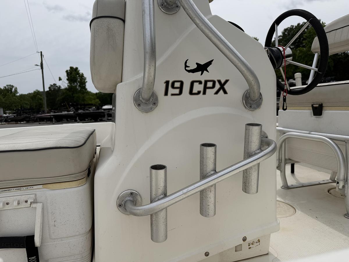 Used 2017 Mako  Skiff 19 CPX