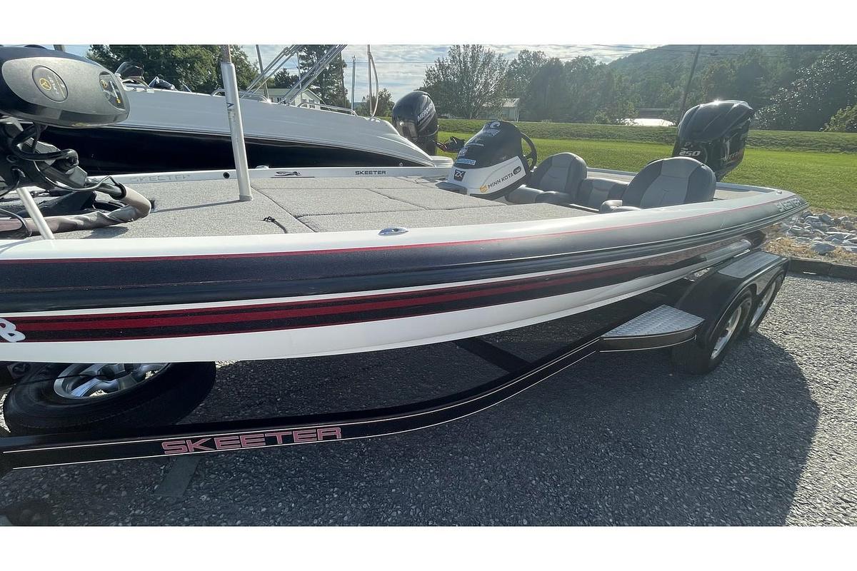 Used 2011 Skeeter ZX225