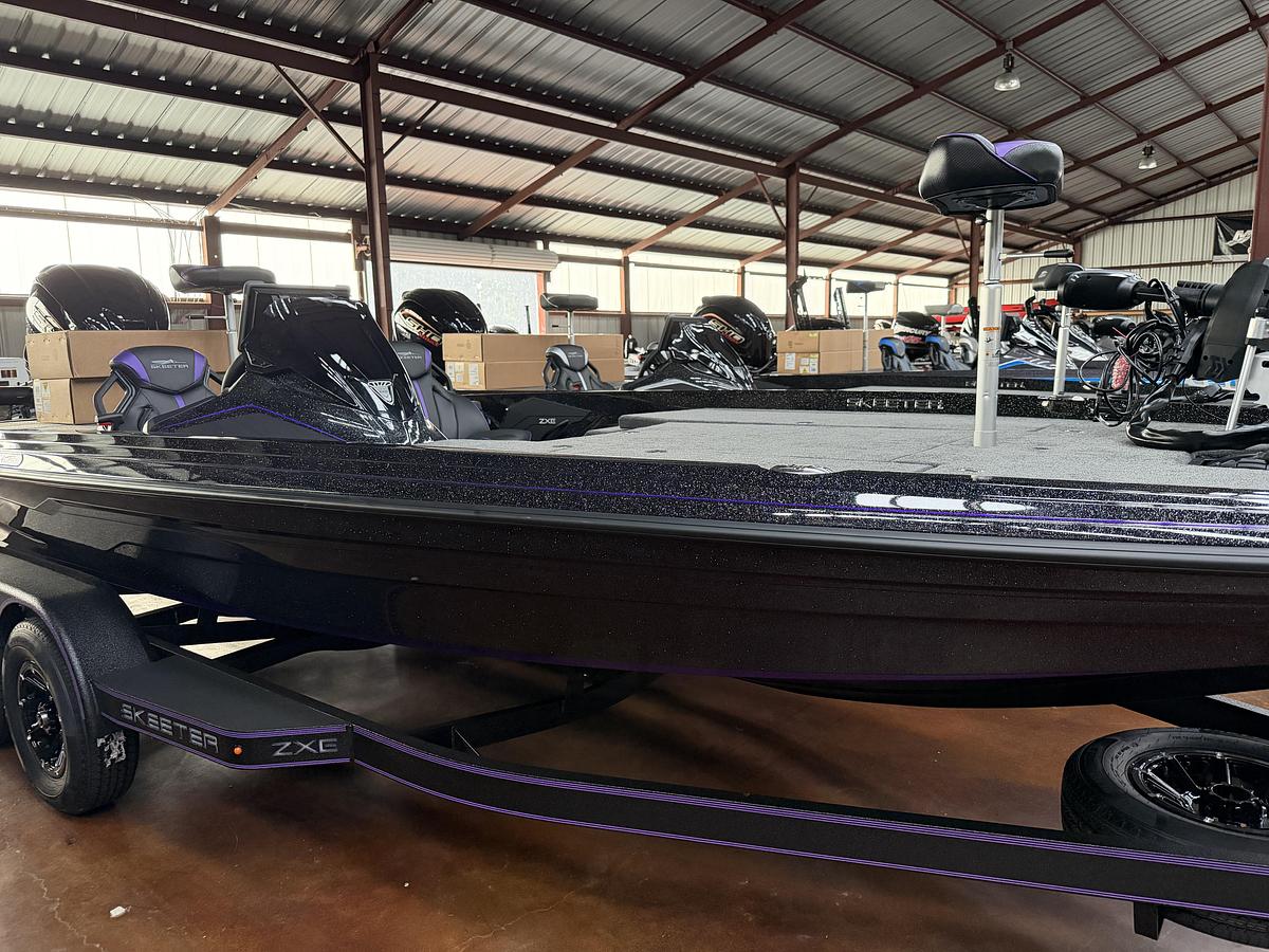 2027 Skeeter ZXE20
