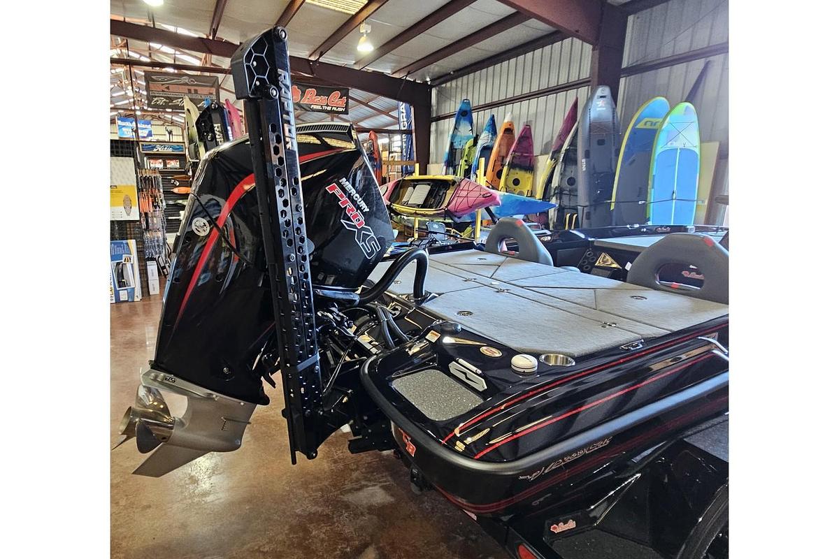 2025 Bass Cat Caracal STS