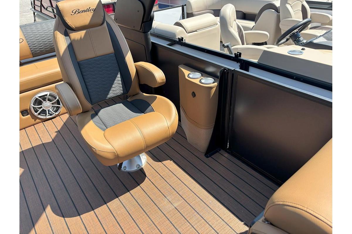 2026 Bentley Pontoons Elite 253 DC Swingback