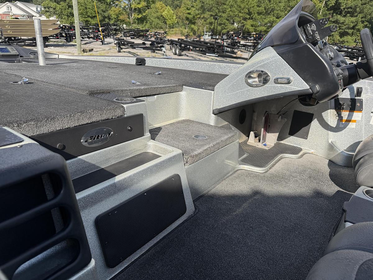 Used 2017 Triton Boats TRX19