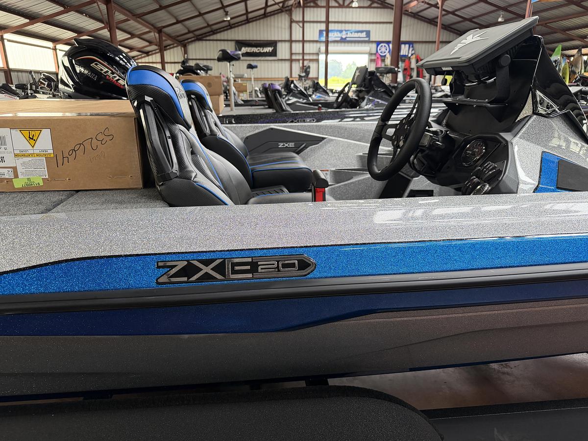 2027 Skeeter ZXE20
