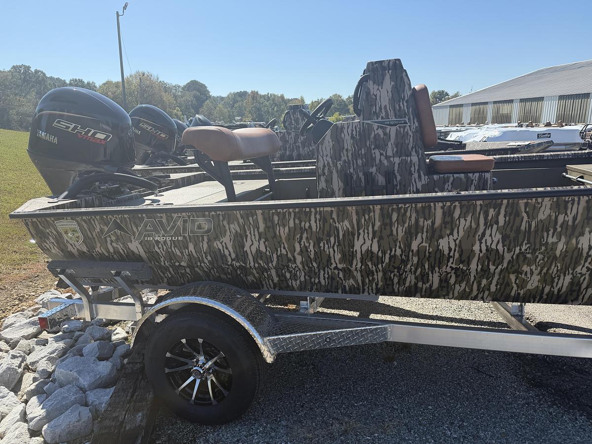 2027 Avid Boats 18CC Rogue