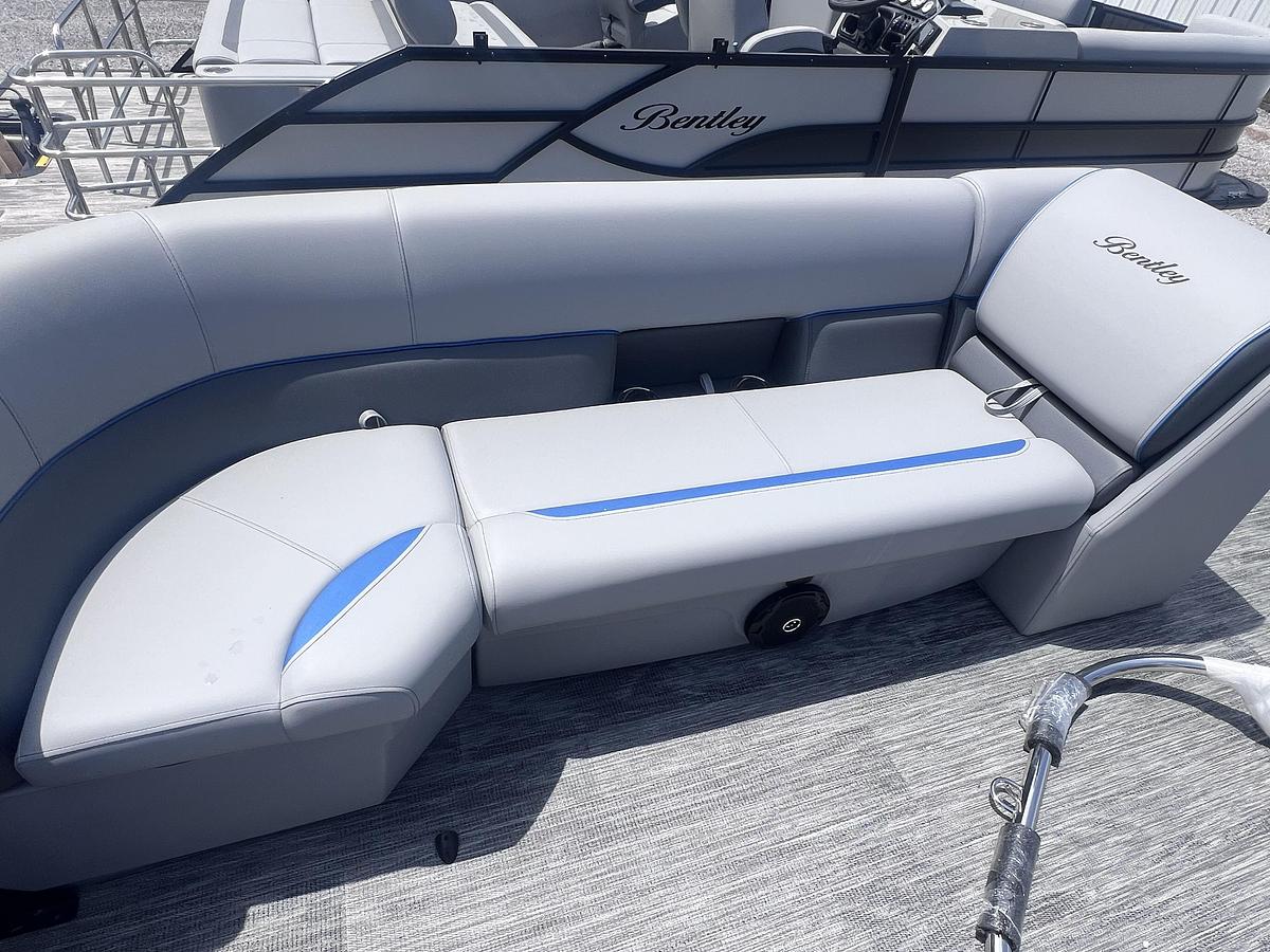 2026 Bentley Pontoons Bolt 223