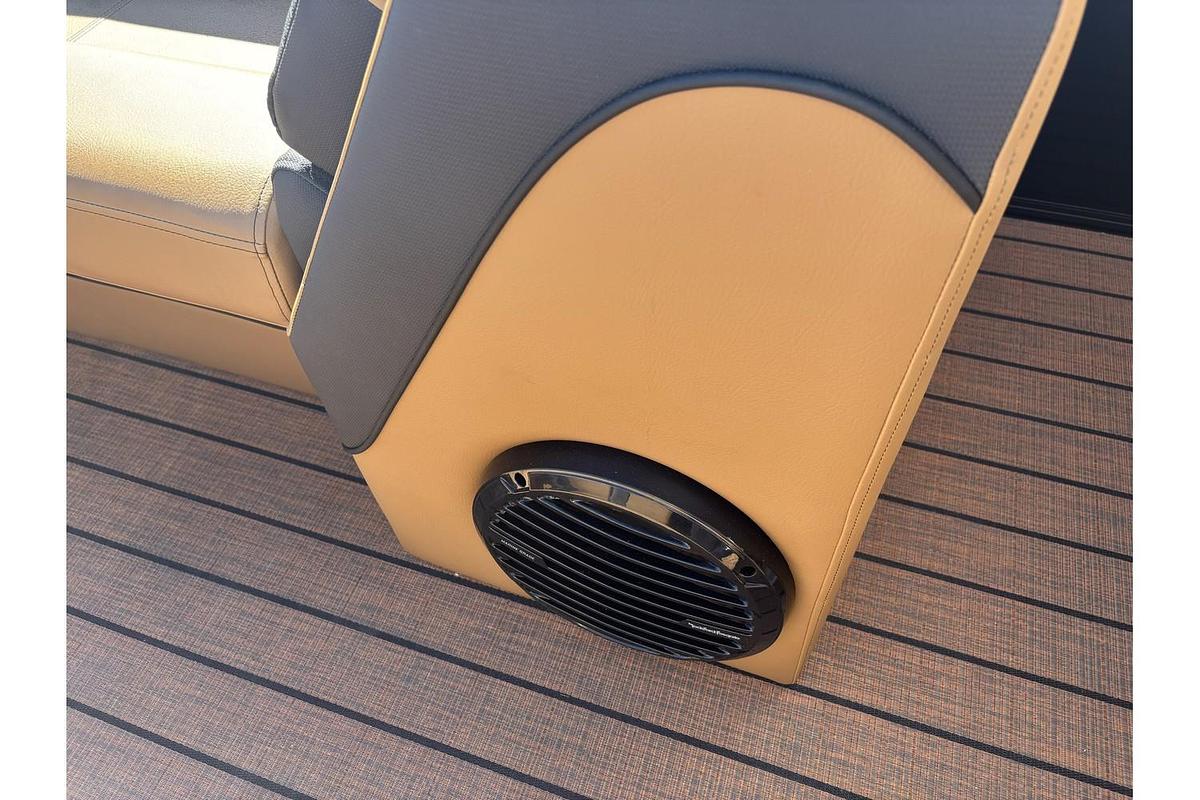 2026 Bentley Pontoons Elite 253 Admiral