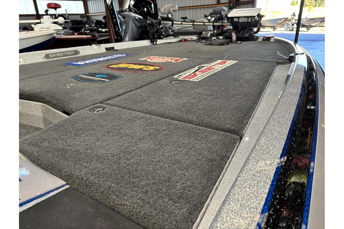 Used 2025 Skeeter FXR21 DUAL CONSOLE