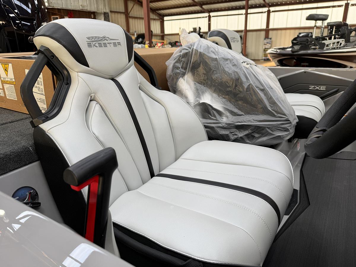 2027 Skeeter ZXE20