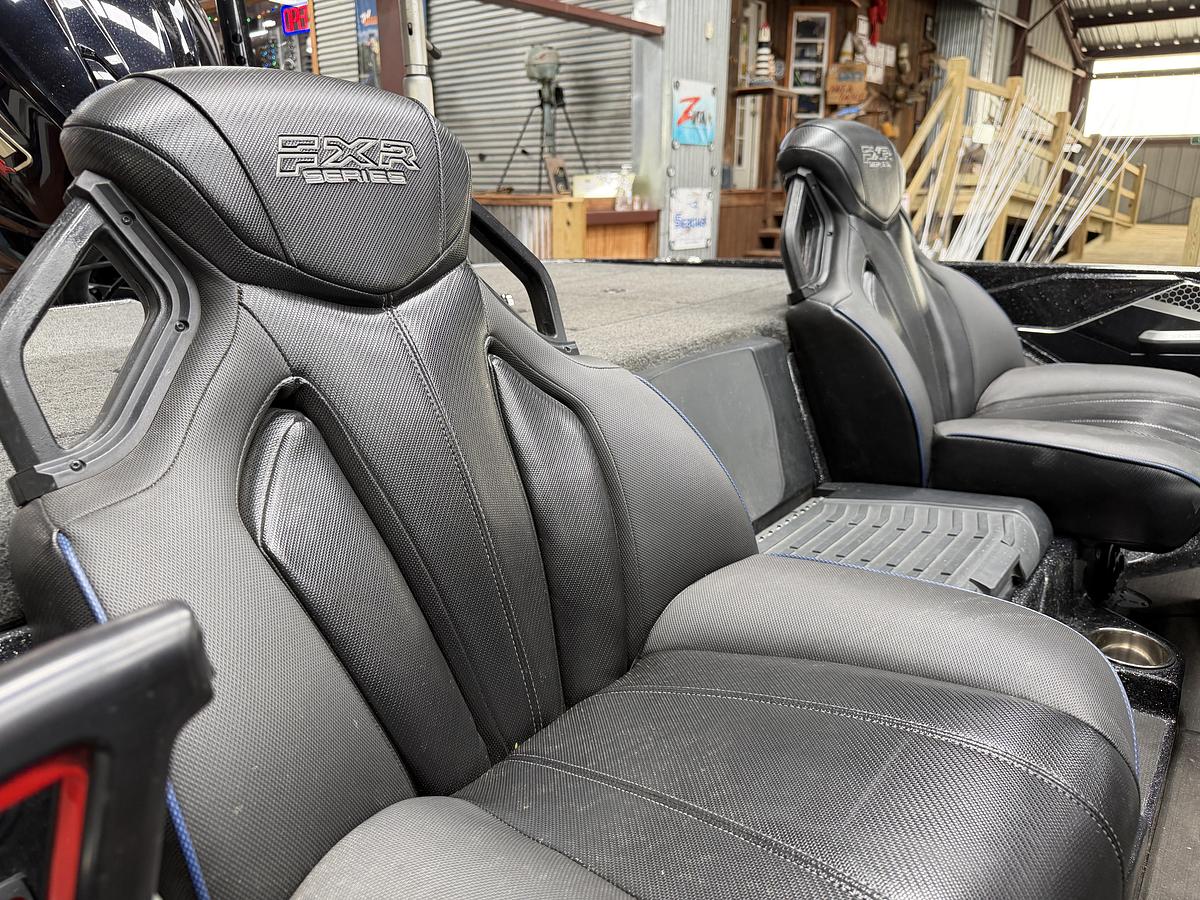 Used 2025 Skeeter FX21LE
