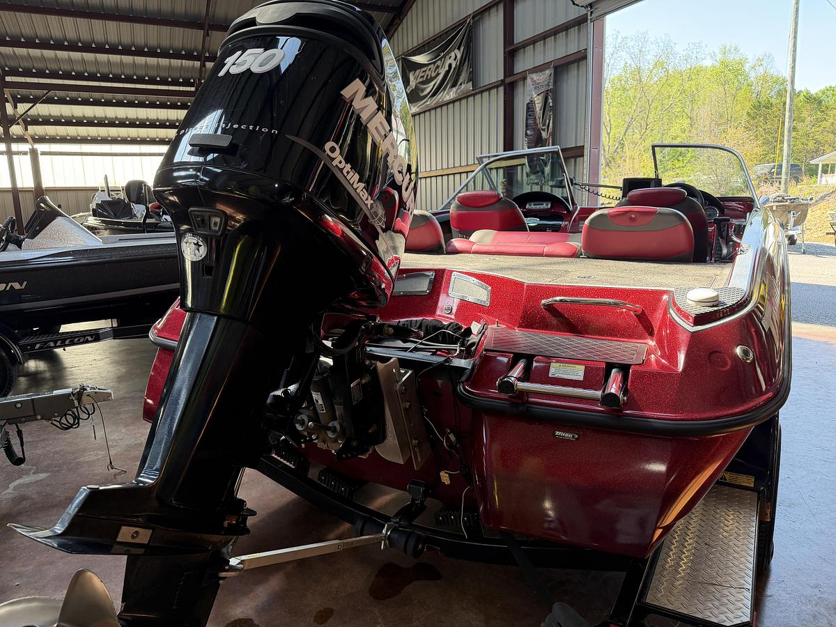 Used 2010 Triton Boats 190 Escape