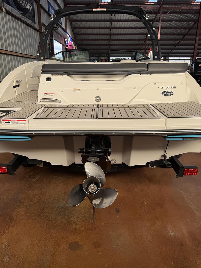 Used 2024 SeaRay SeaRay SPX210