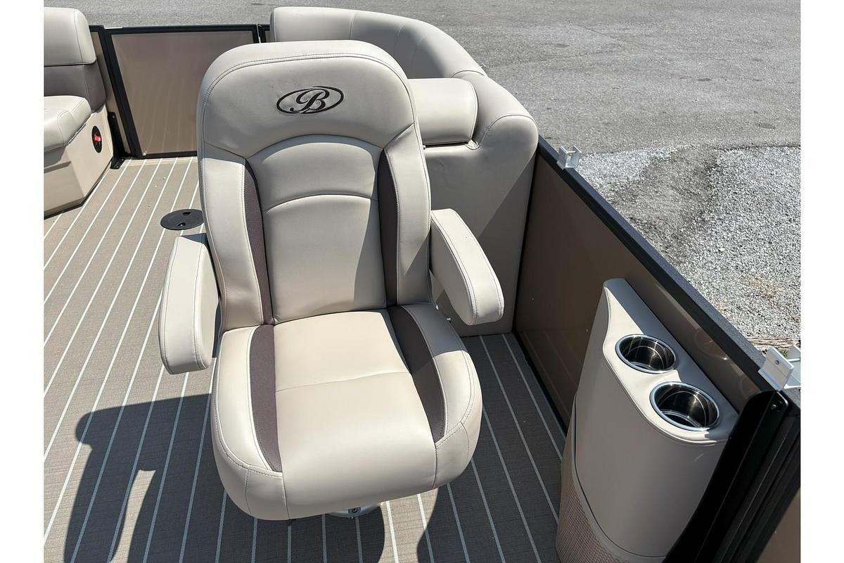 2026 Bentley Pontoons Fish 200 CW