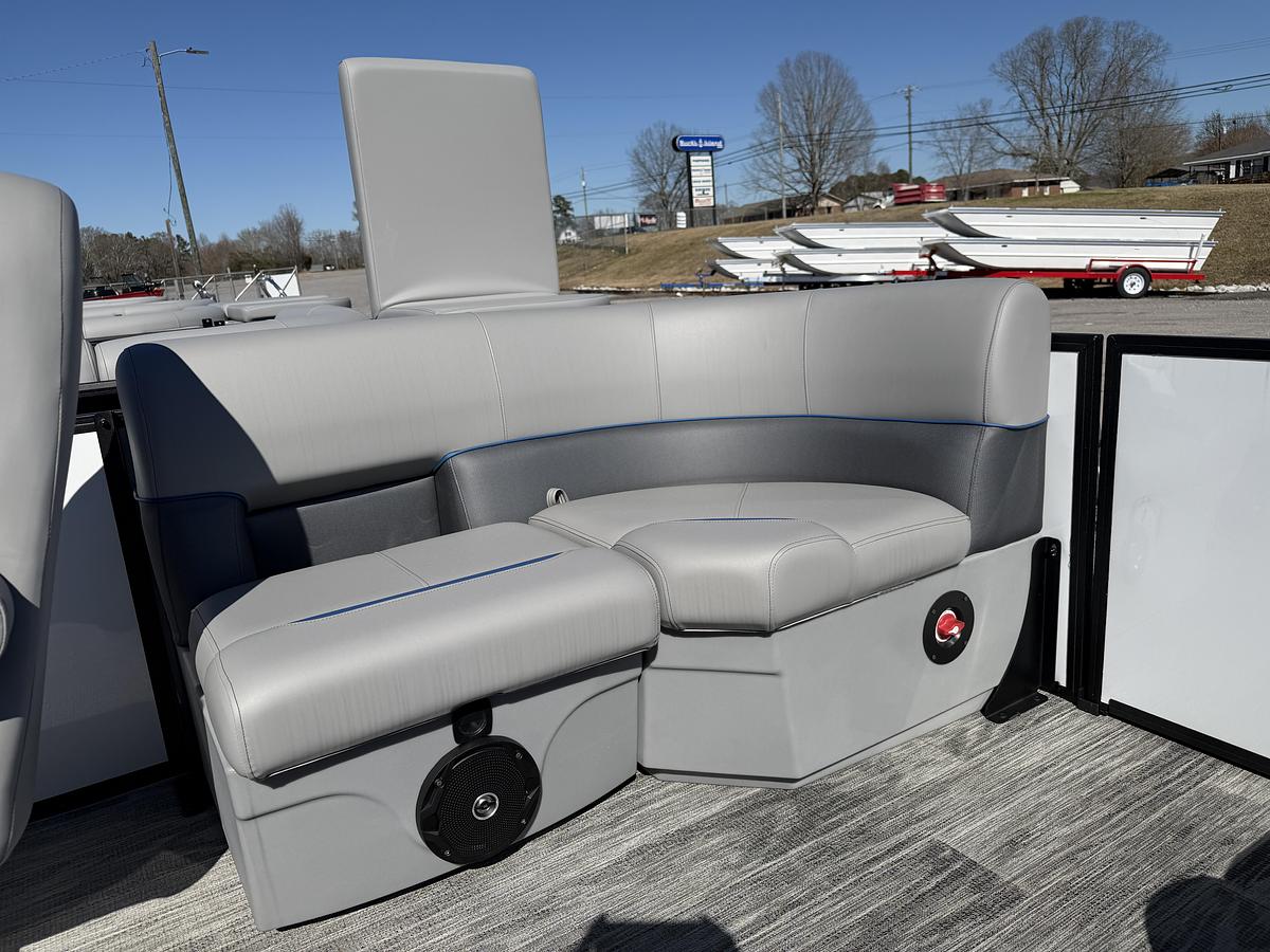 2026 Bentley Pontoons Bentley Bolt 200