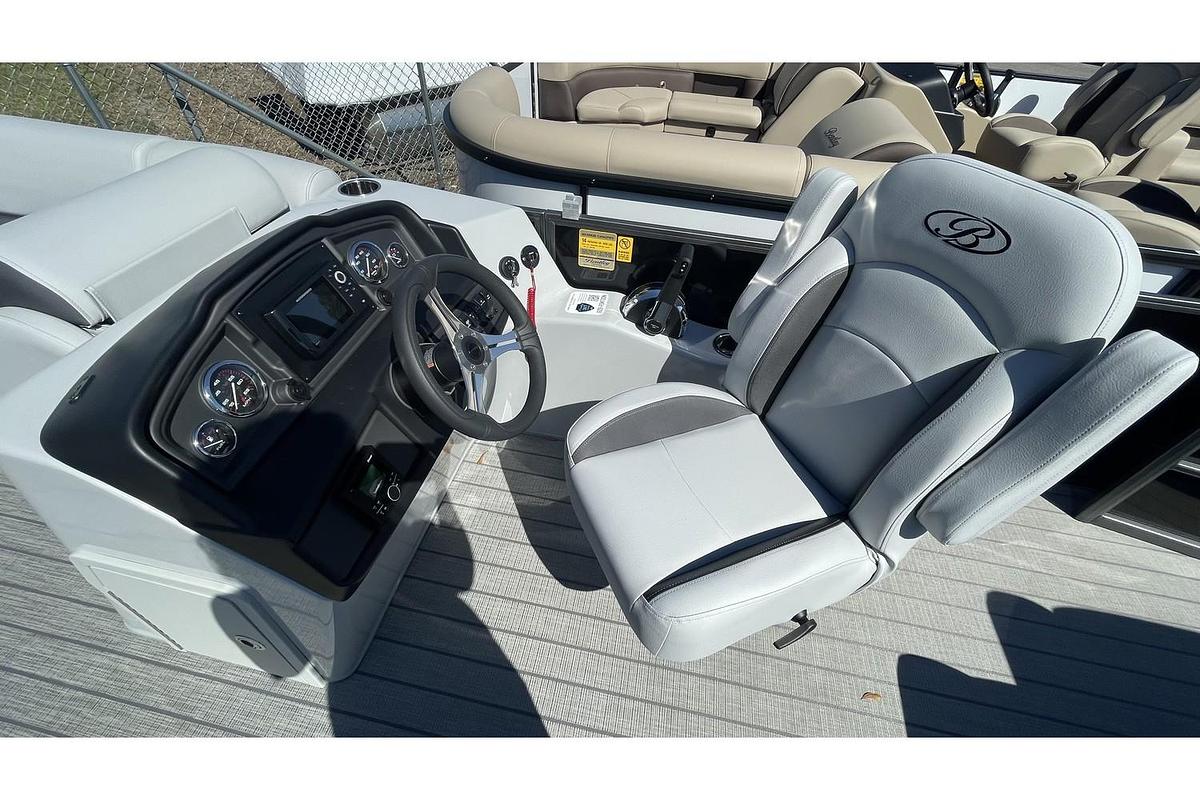 2024 Bentley Pontoons Legacy 200 Cruise