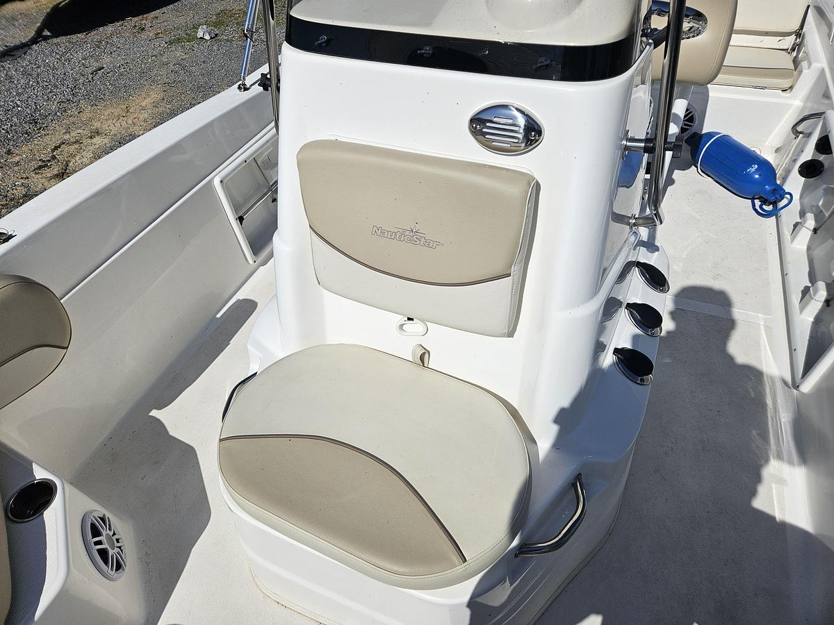 Used 2022 Nautic Star 211 Hybrid