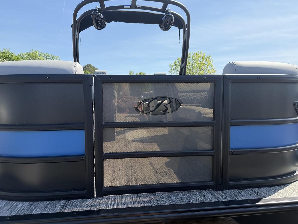 2026 Bentley Pontoons Elite 223 Admiral