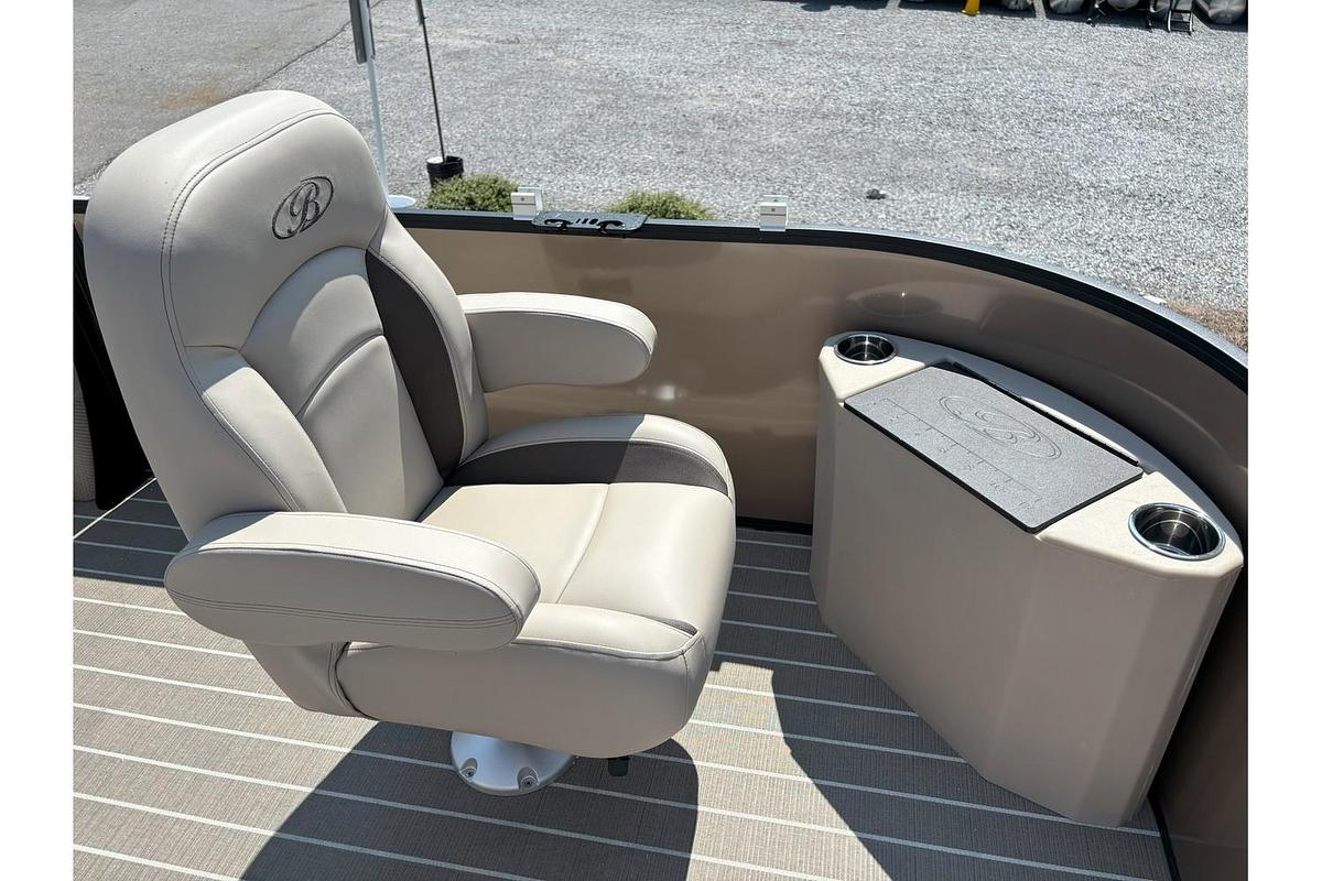 2026 Bentley Pontoons Fish 200 CW