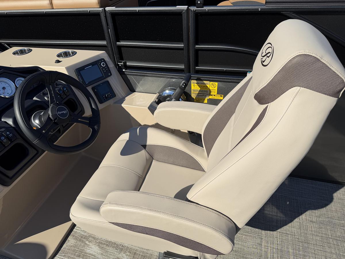 2026 Bentley Pontoons Legacy 223 Cruise XL