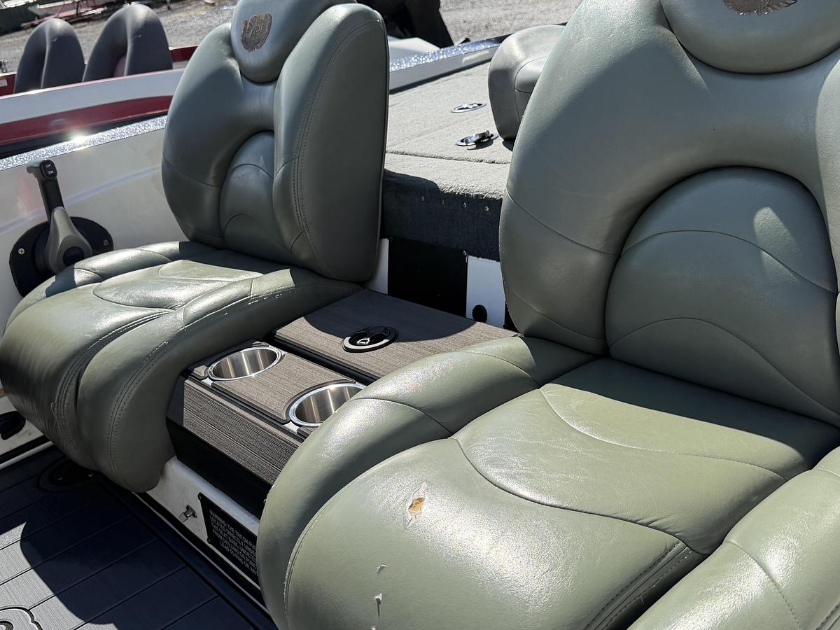 Used 2004 Triton Boats TR196