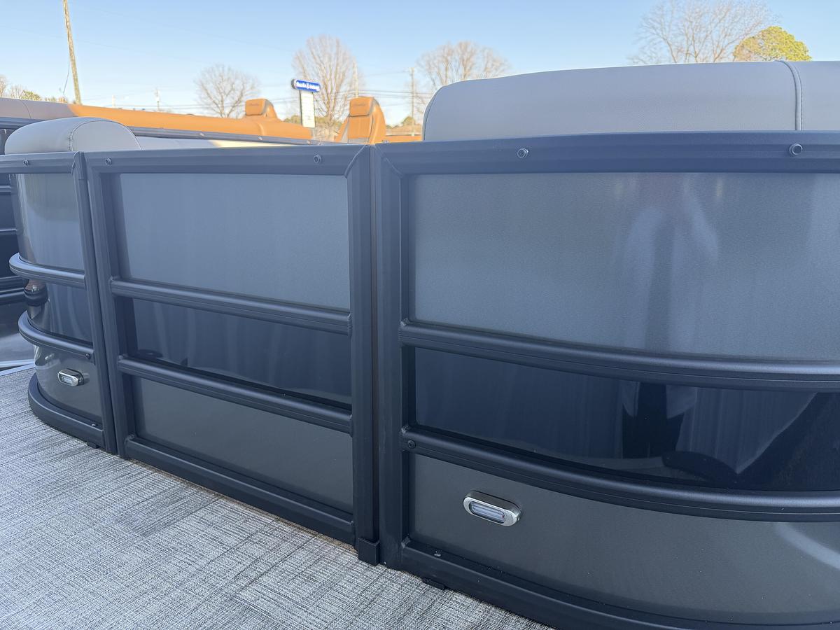 2026 Bentley Pontoons Legacy 223 Cruise XL