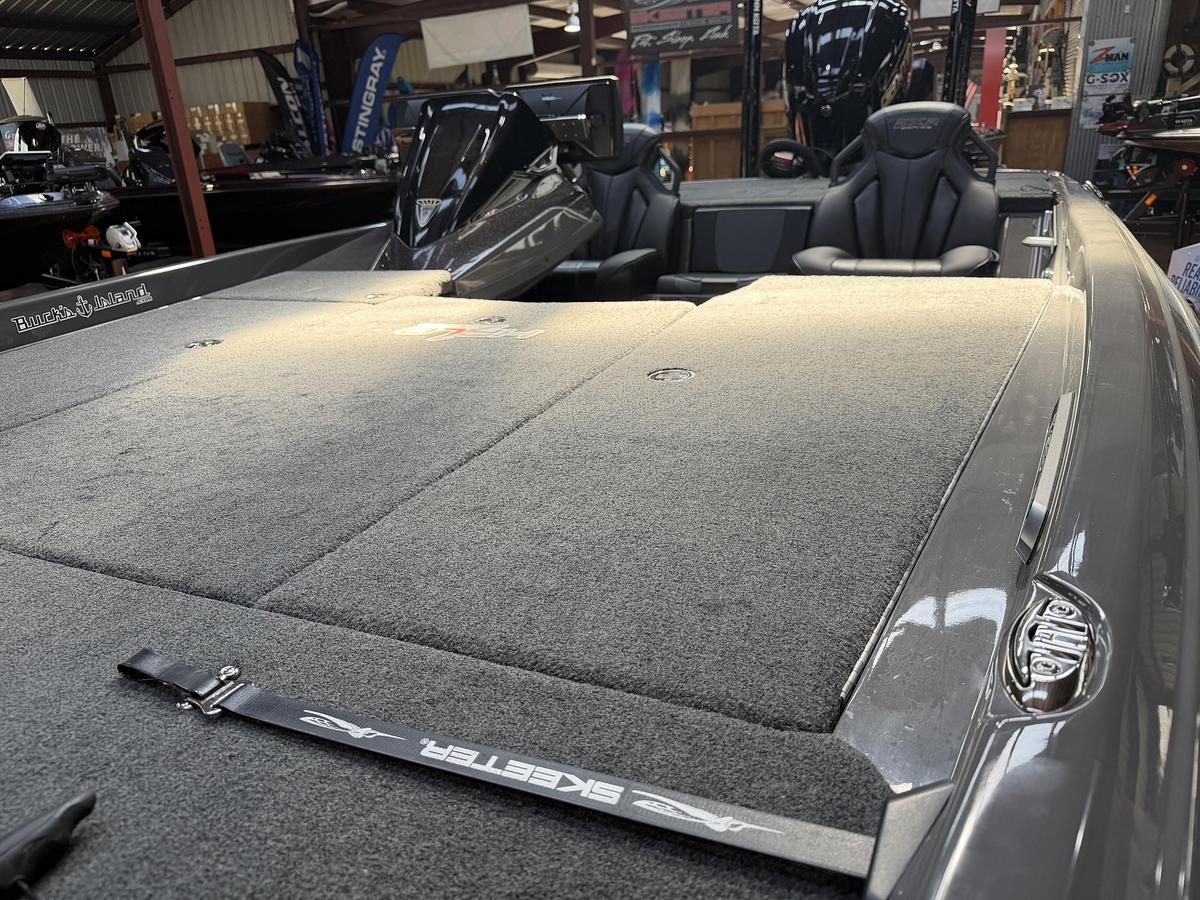 Used 2025  Skeeter FXR21LE - Buck's Island Demo